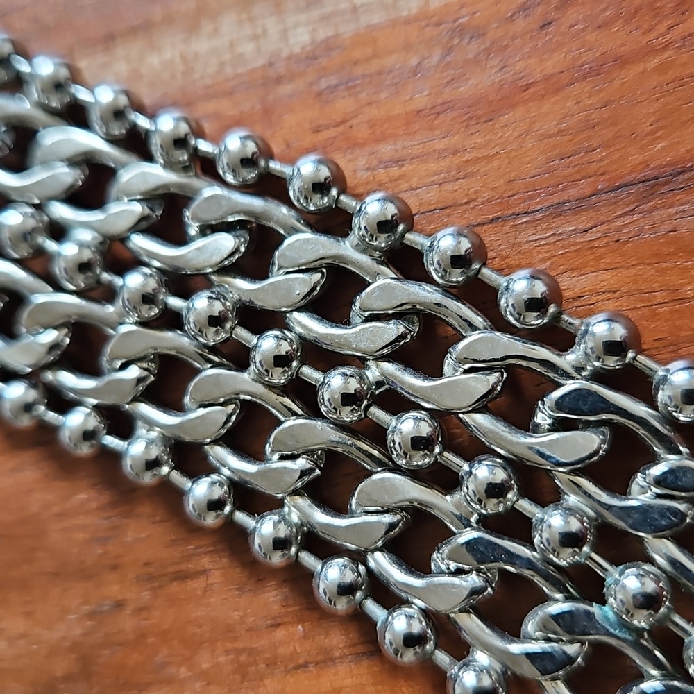Y2K J-Lo Silver Multi-Strand Chain Bracelet - Picture 3 of 4